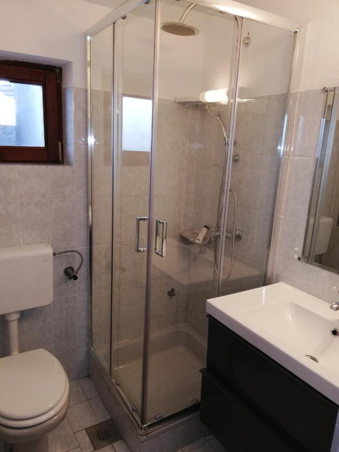 Apartmani Bono Primosten Exterior photo